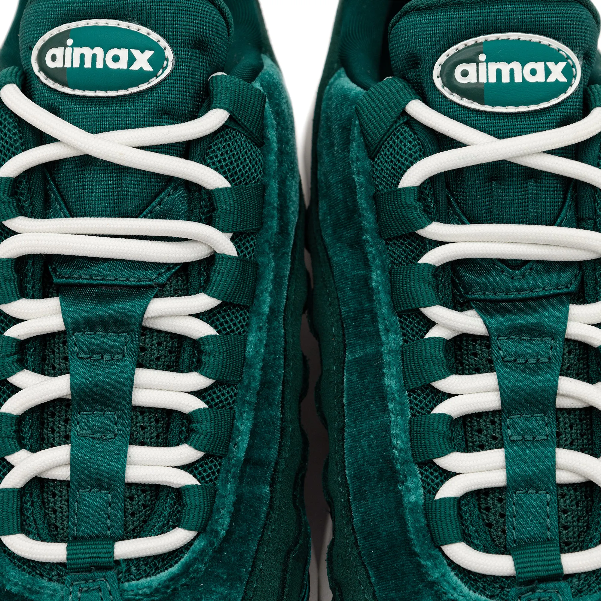 Nike Women's Air Max 95 "Crushed Velvet" Dark Atomic Teal/Sail DZ5226-300