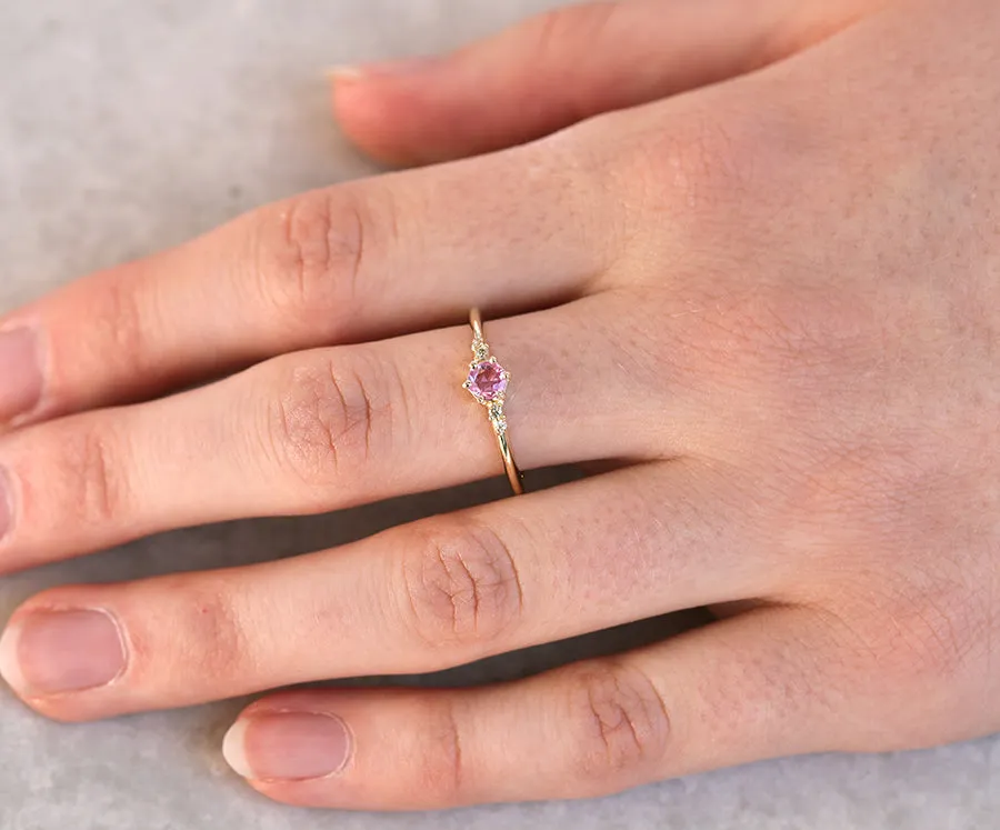 Thea II | pink sapphire & diamonds